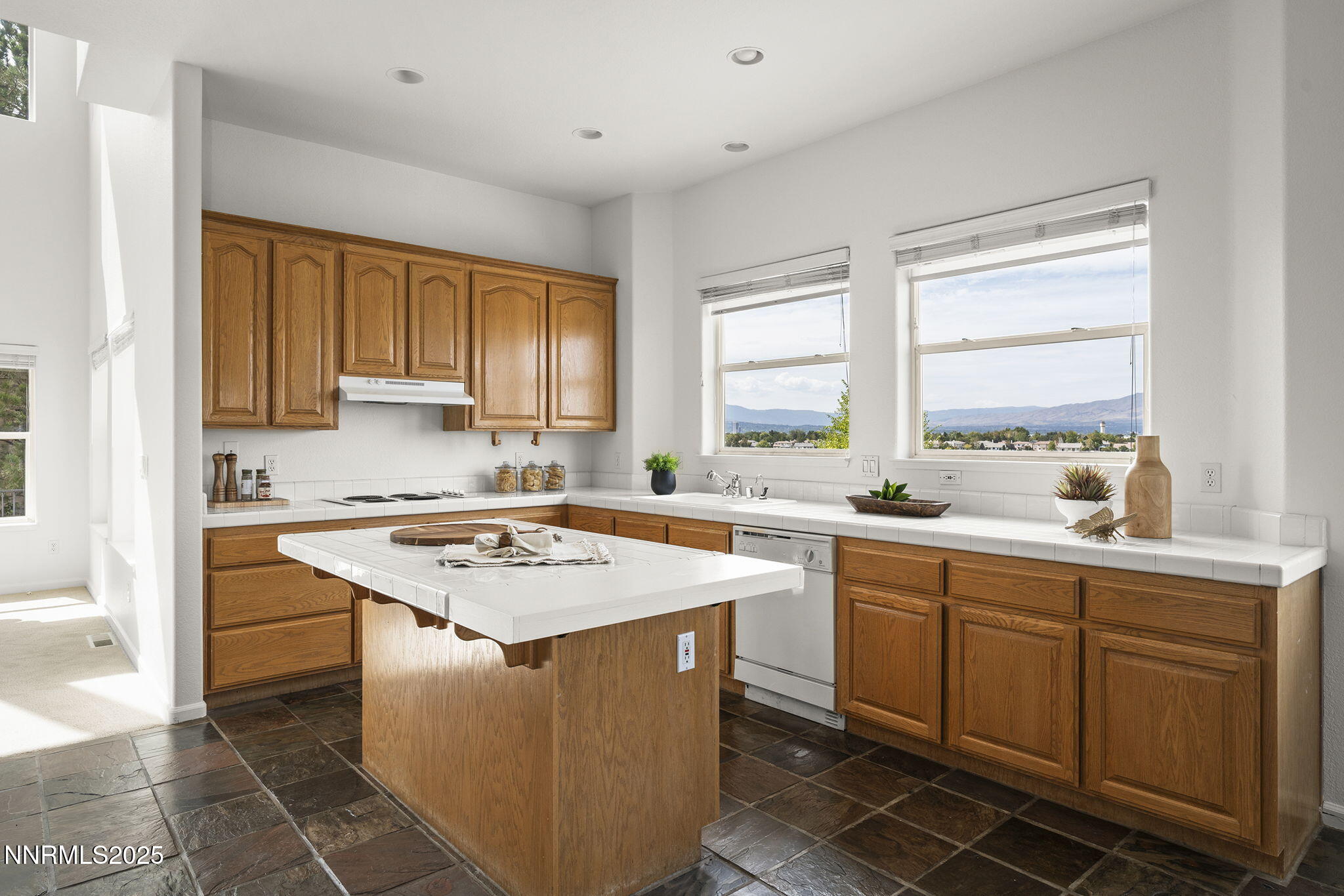 5409 Greenview Court Reno, NV 89502 - Photo 10 of 50 15-web-or-mls-_DSC9475