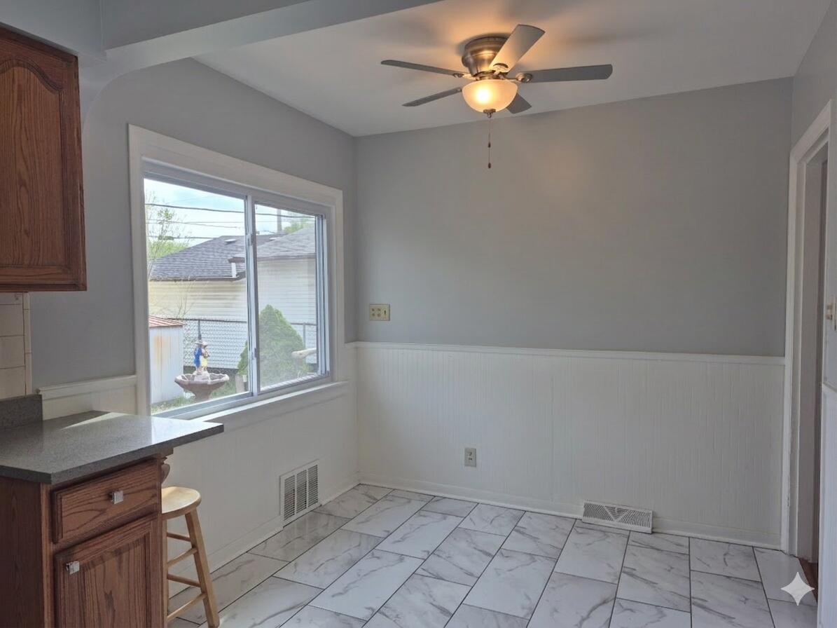 3809 West 11th Avenue Gary, IN 46404 - Photo 5 of 14 1195x896