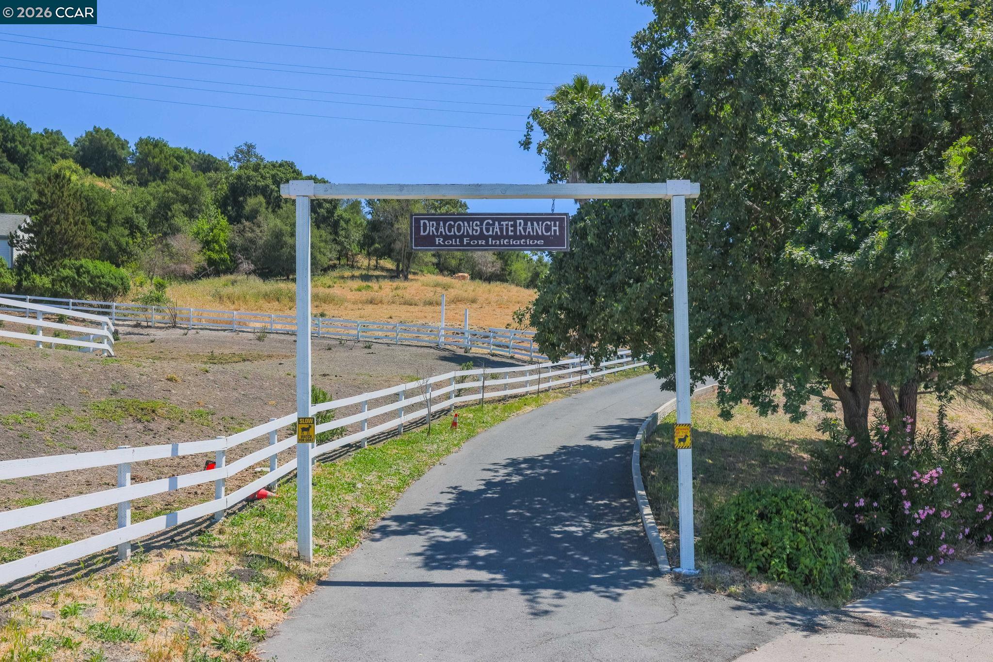 370 Castello Road Lafayette, CA 94549 - Photo 4 of 27