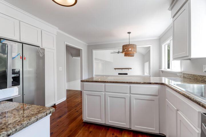757 Sappho Court Mount Pleasant, SC 29464 - Photo 5 of 9 Kitchen