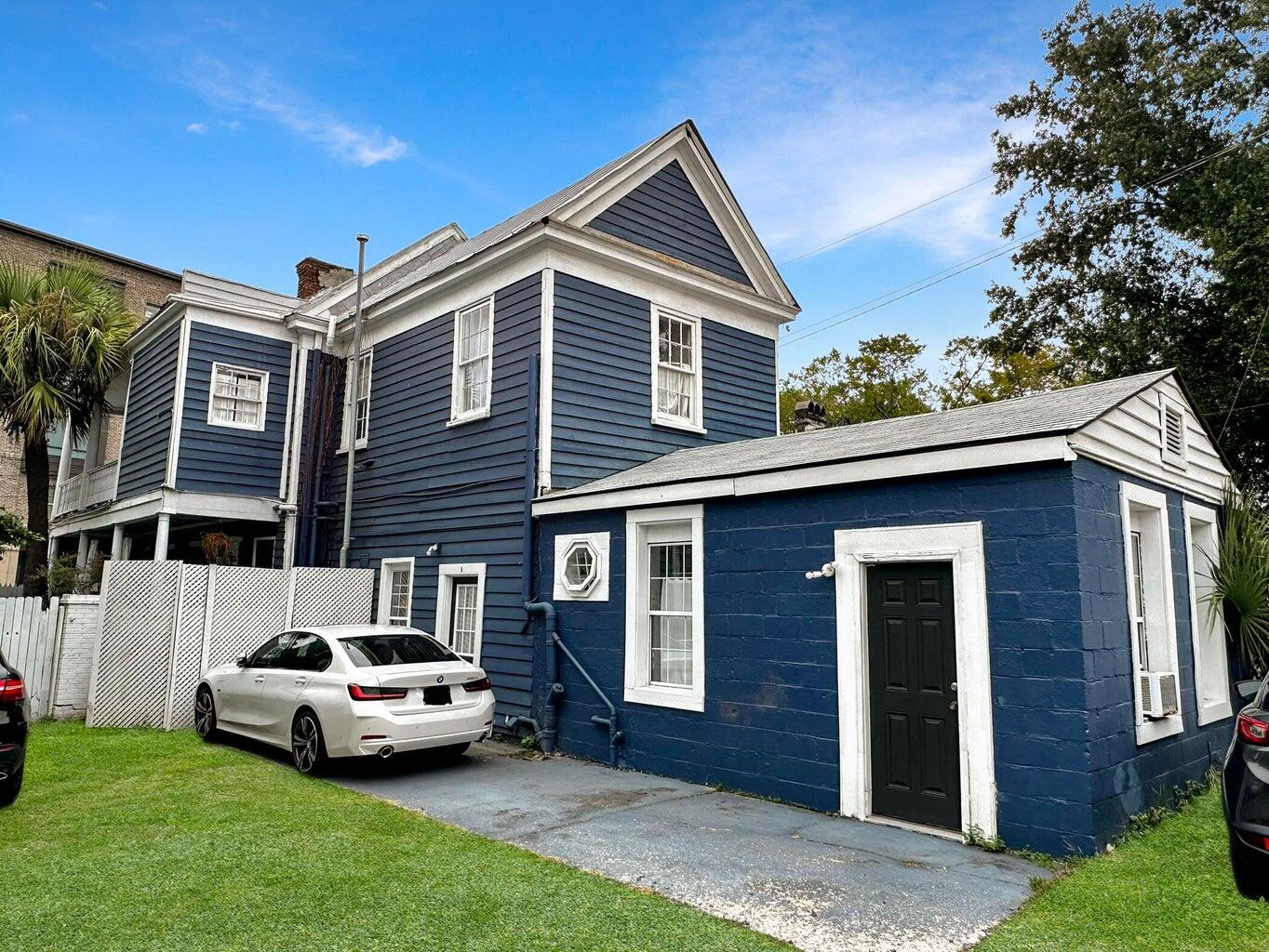197 Spring Street Charleston, SC 29403 - Photo 5 of 28 20231205185920995232000000-o