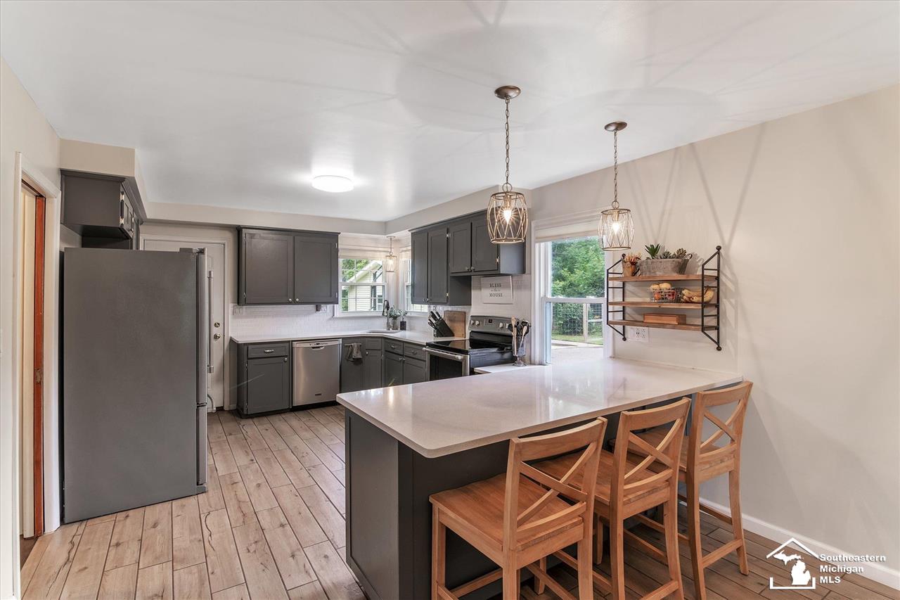 2775 North Hickory Ridge Road Highland, MI 48357 - Photo 11 of 41