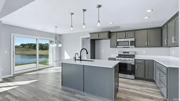 $359,900 | 11099 Carob Thorn Trail, Roanoke, IN 46783