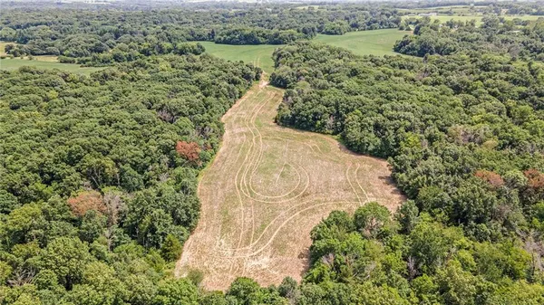 $875,868 | 104-ac Northwest 104-ac Nw Graves Road, Gower, MO 64454