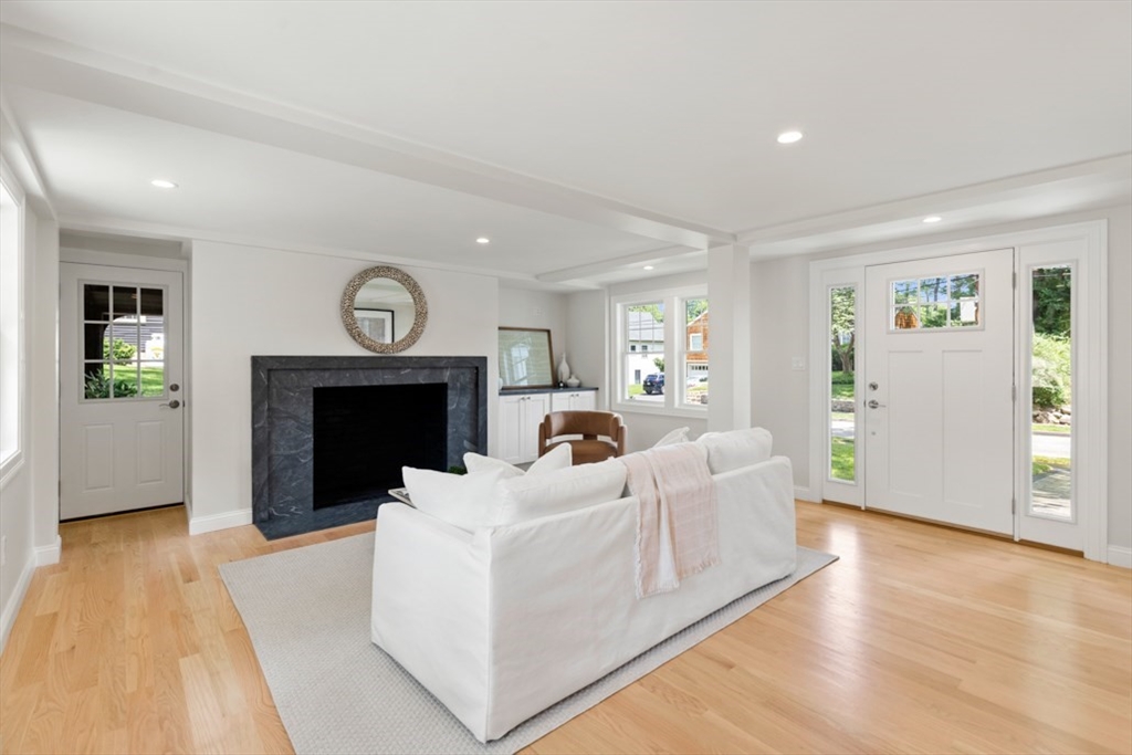 6 Longbow Road Lynnfield, MA 01940 - Photo 10 of 36