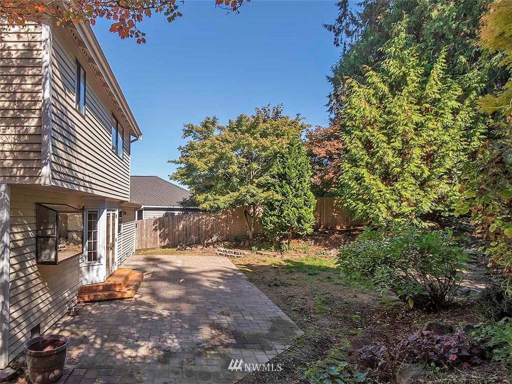 23133 20th Avenue Southeast Bothell, WA 98021 - Photo 16 of 22