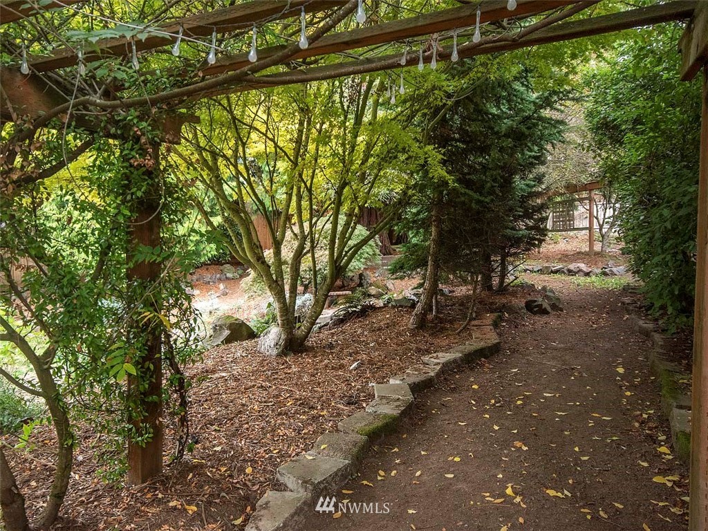 23133 20th Avenue Southeast Bothell, WA 98021 - Photo 17 of 22