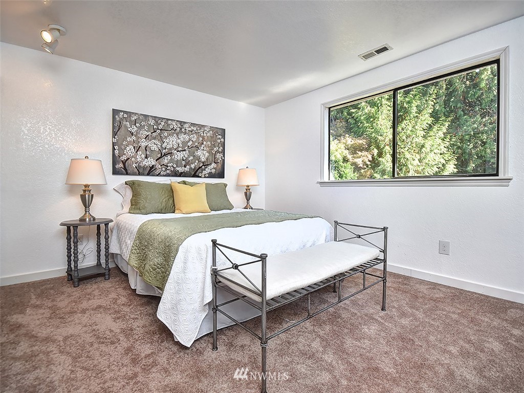23133 20th Avenue Southeast Bothell, WA 98021 - Photo 10 of 22