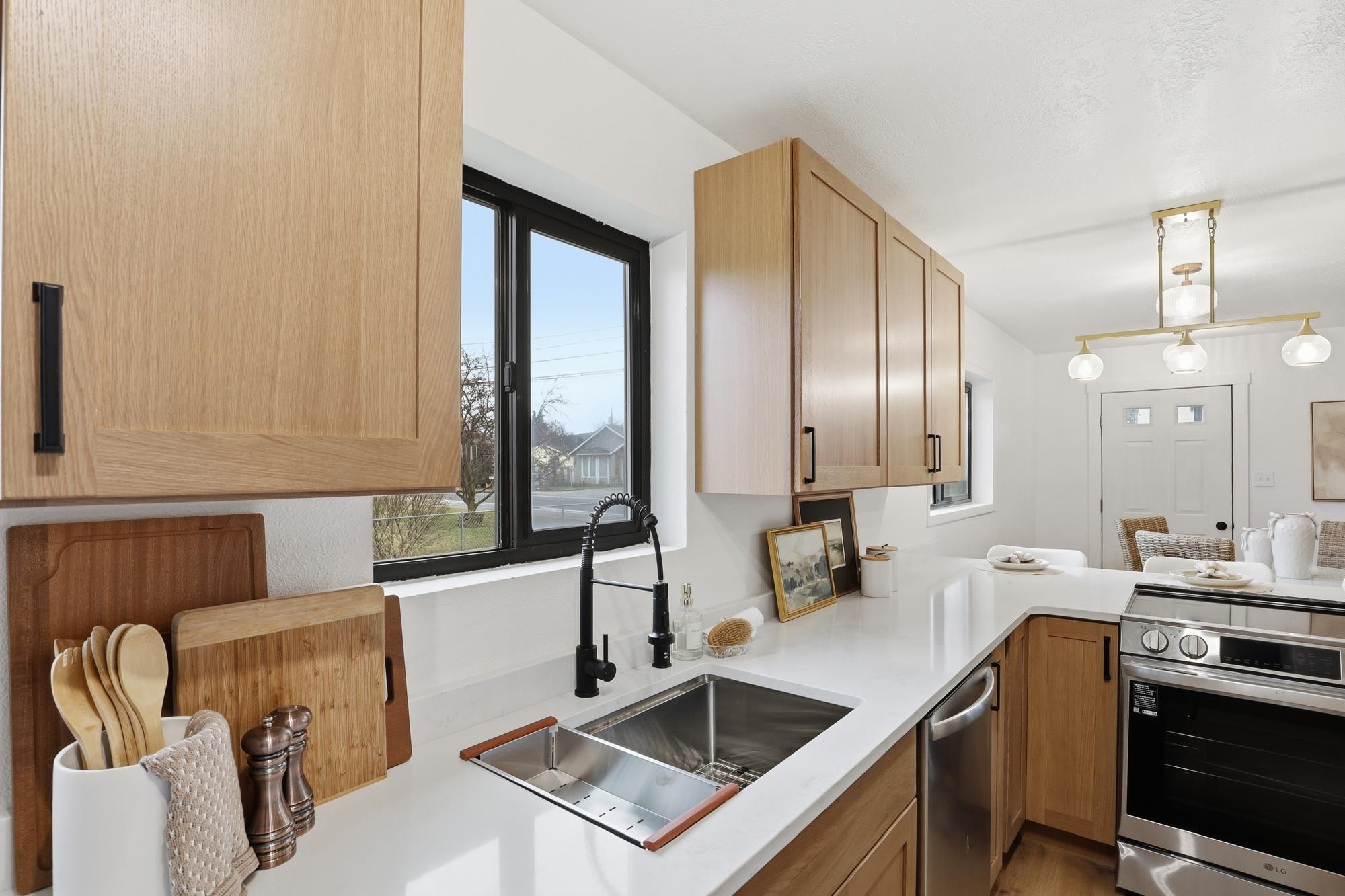 605 South Bowdish Road Spokane, WA 99206 - Photo 15 of 38