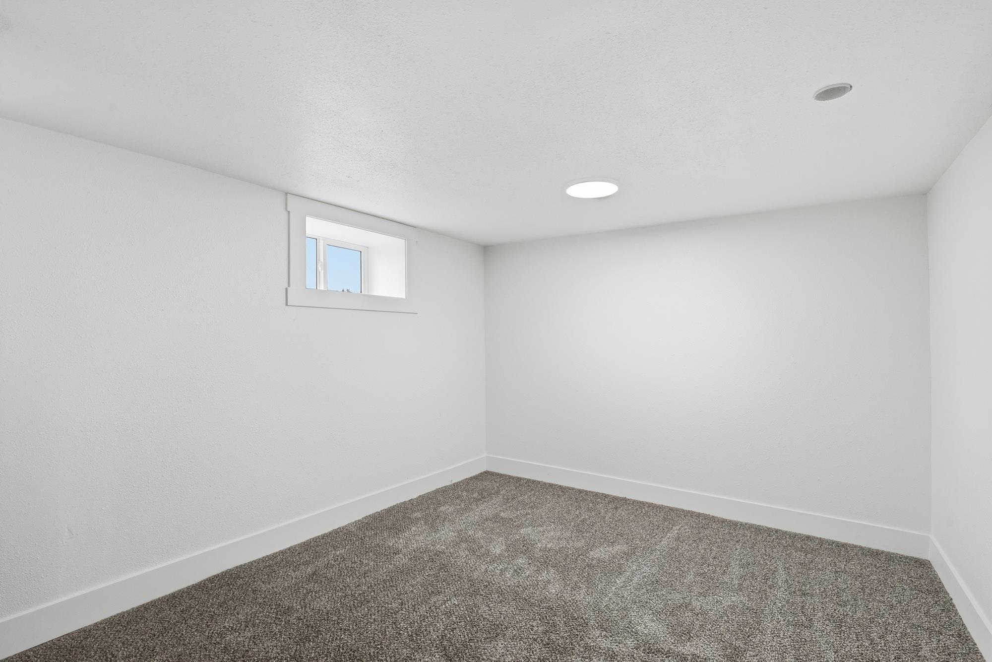 605 South Bowdish Road Spokane, WA 99206 - Photo 23 of 38