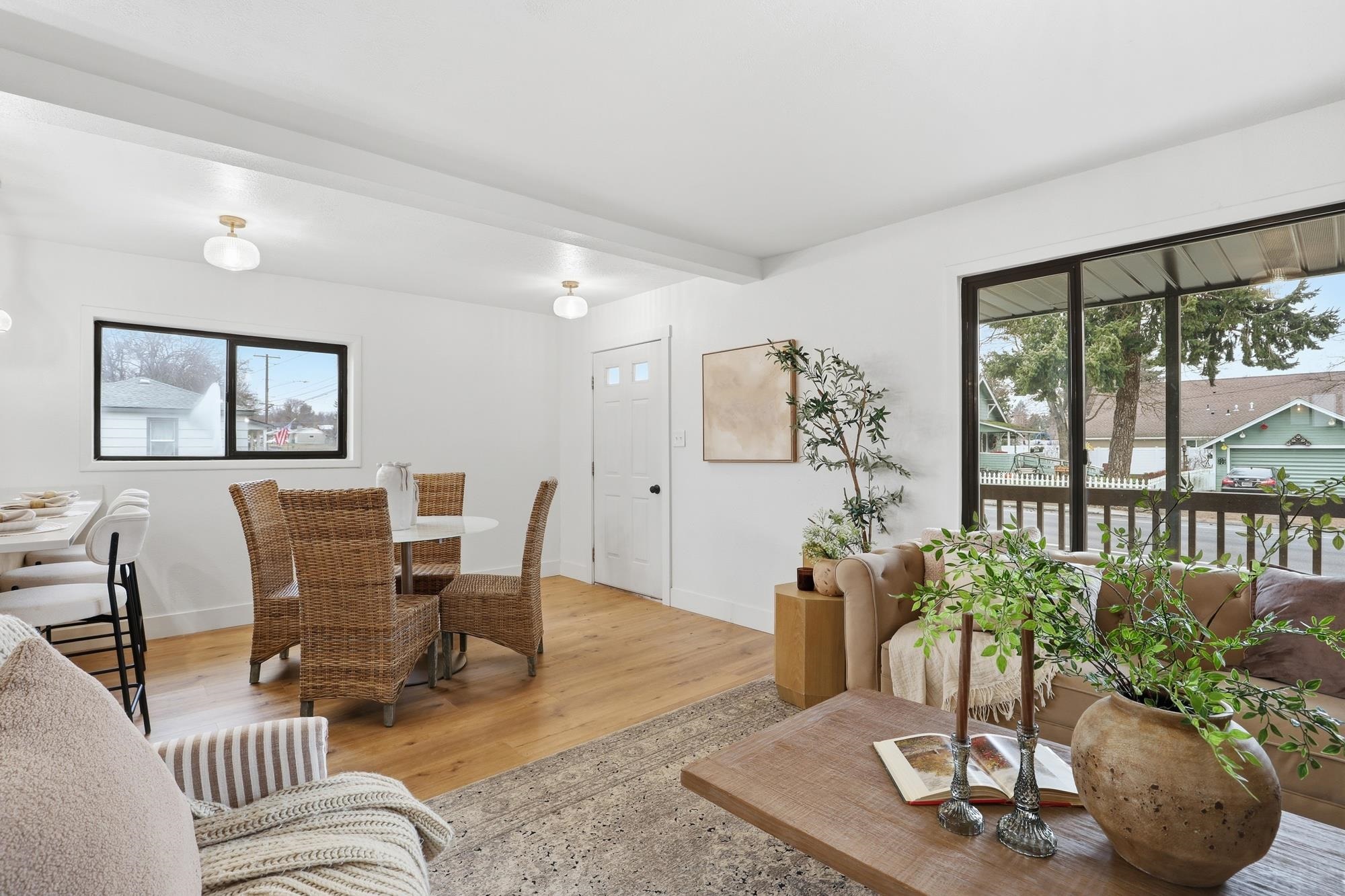 605 South Bowdish Road Spokane, WA 99206 - Photo 8 of 38