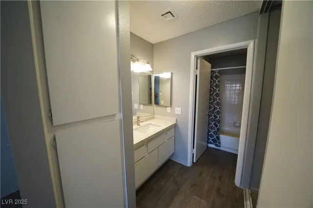 $1,295 | 4878 Nara Vista Way, Unit 203, Las Vegas, NV 89103