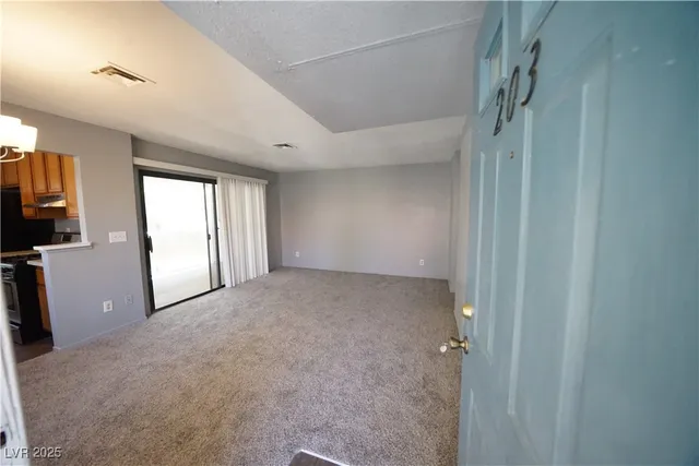 $1,295 | 4878 Nara Vista Way, Unit 203, Las Vegas, NV 89103