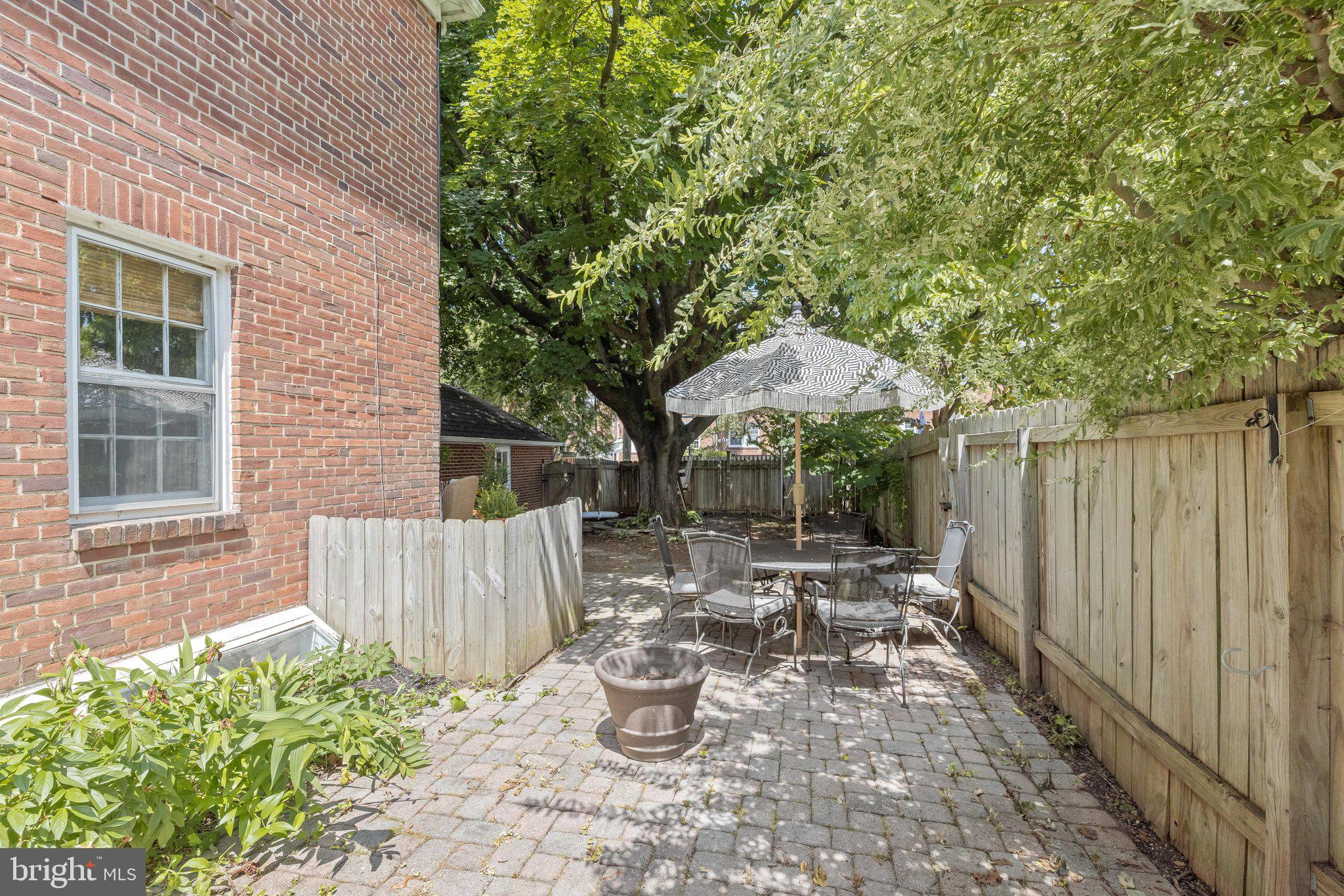 8 Dunkirk Road Baltimore, MD 21212 - Photo 12 of 56 Side Patio off Living Room
