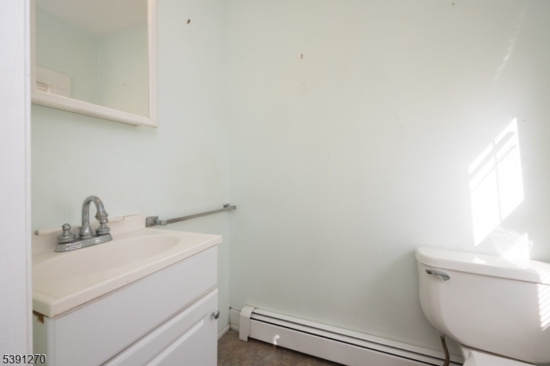 331 Milford Mt Pleasant Road Milford, NJ 08848 - Photo 11 of 40