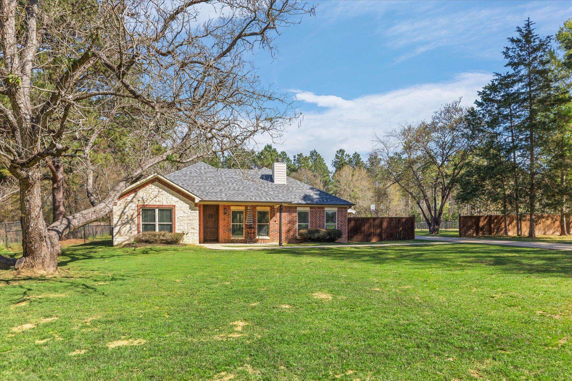 520 Bob White Road Longview, TX 75605 - Photo 3 of 42 Gallery Image 3