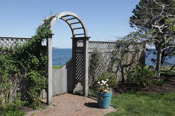 65 Harborview Road Hull, MA 02045 - Photo 4 of 16 Gallery Image 4