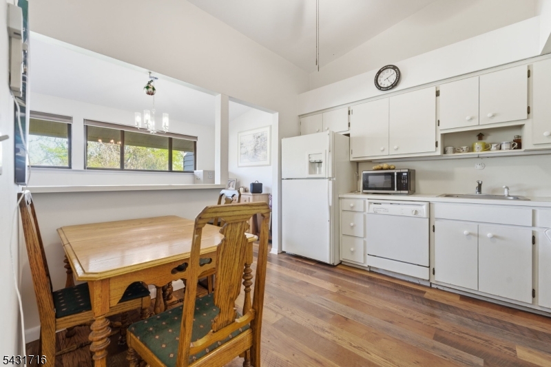 2 Westway Clinton, NJ 08809 - Photo 10 of 14
