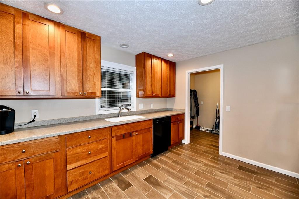 1517 East Stop 10 Road Indianapolis, IN 46227 - Photo 12 of 48 Gallery Image 12
