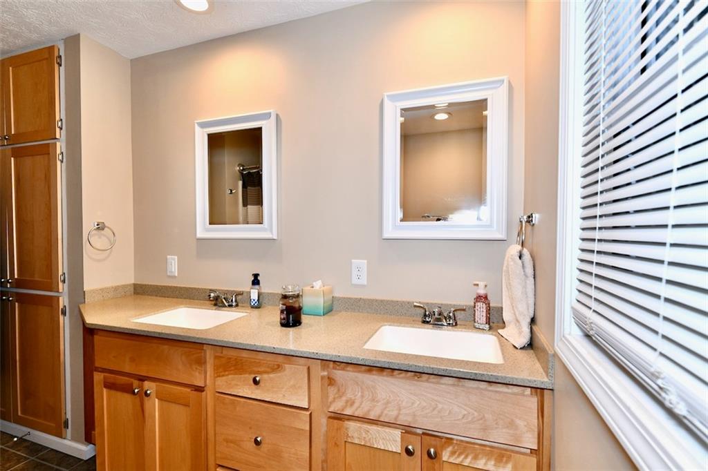 1517 East Stop 10 Road Indianapolis, IN 46227 - Photo 25 of 48 Gallery Image 25