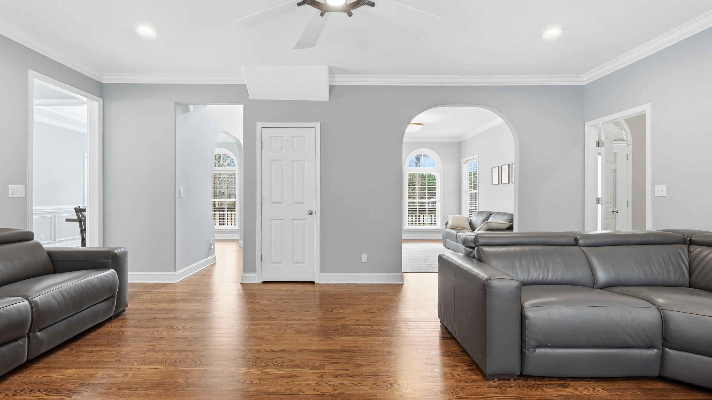 7835 Grasshopper Road Georgetown, TN 37336 - Photo 22 of 31 Living Room