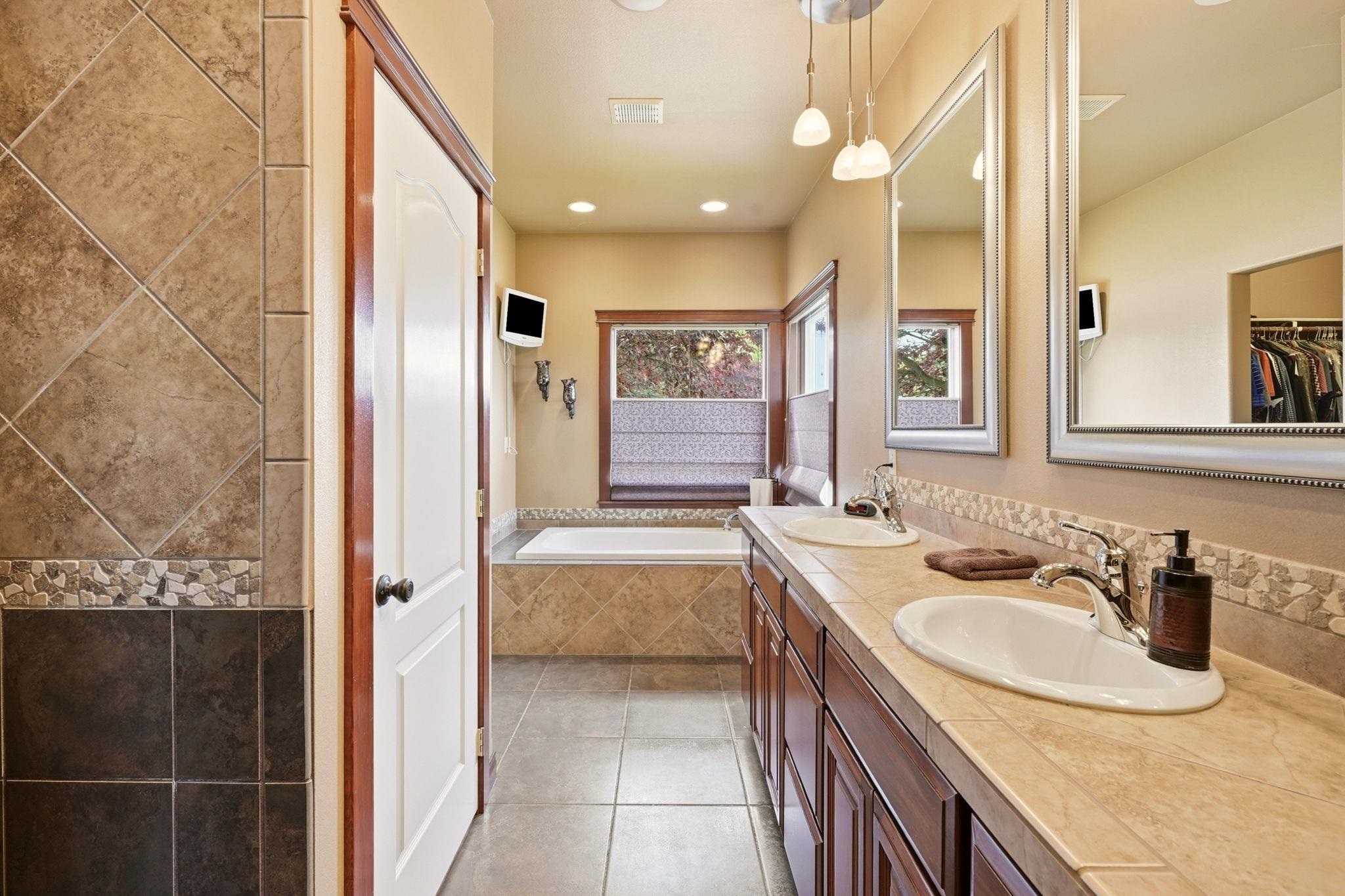 3016 West Westover Lane Spokane, WA 99208 - Photo 22 of 48