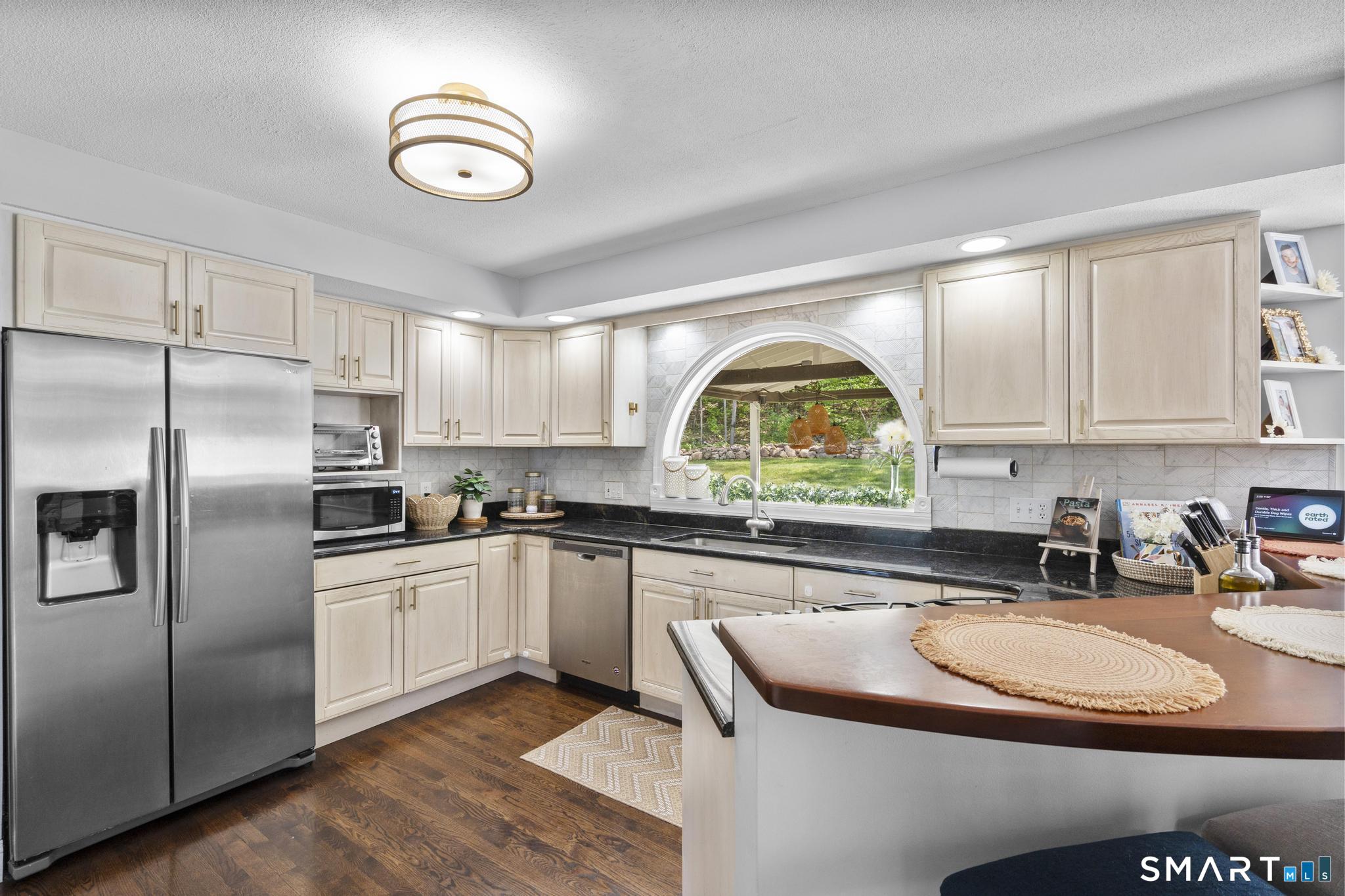 1 Hidden Brook Road Hamden, CT 06518 - Photo 14 of 40