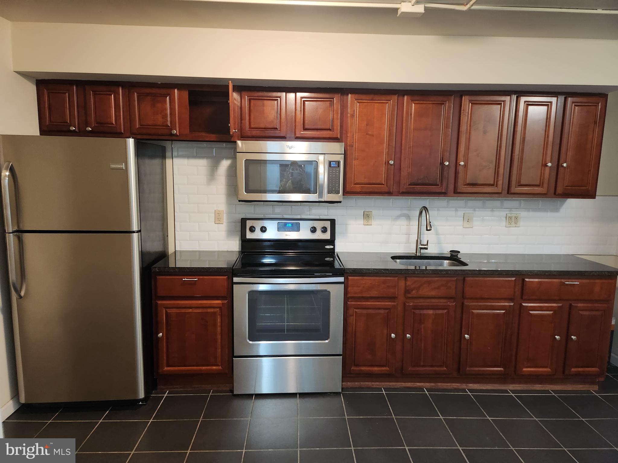 230 Arch Street, Unit 3R Philadelphia, PA 19106 - Photo 3 of 10