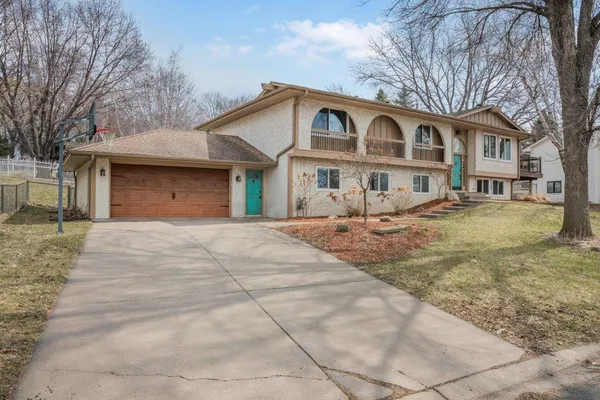 $590,000 | 9240 Chesshire Lane North, Maple Grove, MN 55369