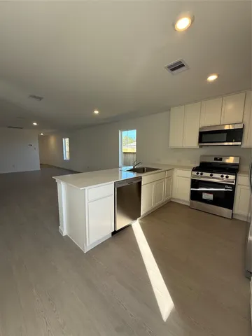 $1,650 | 14896 North Ascot Bnd Circle, Conroe, TX 77306