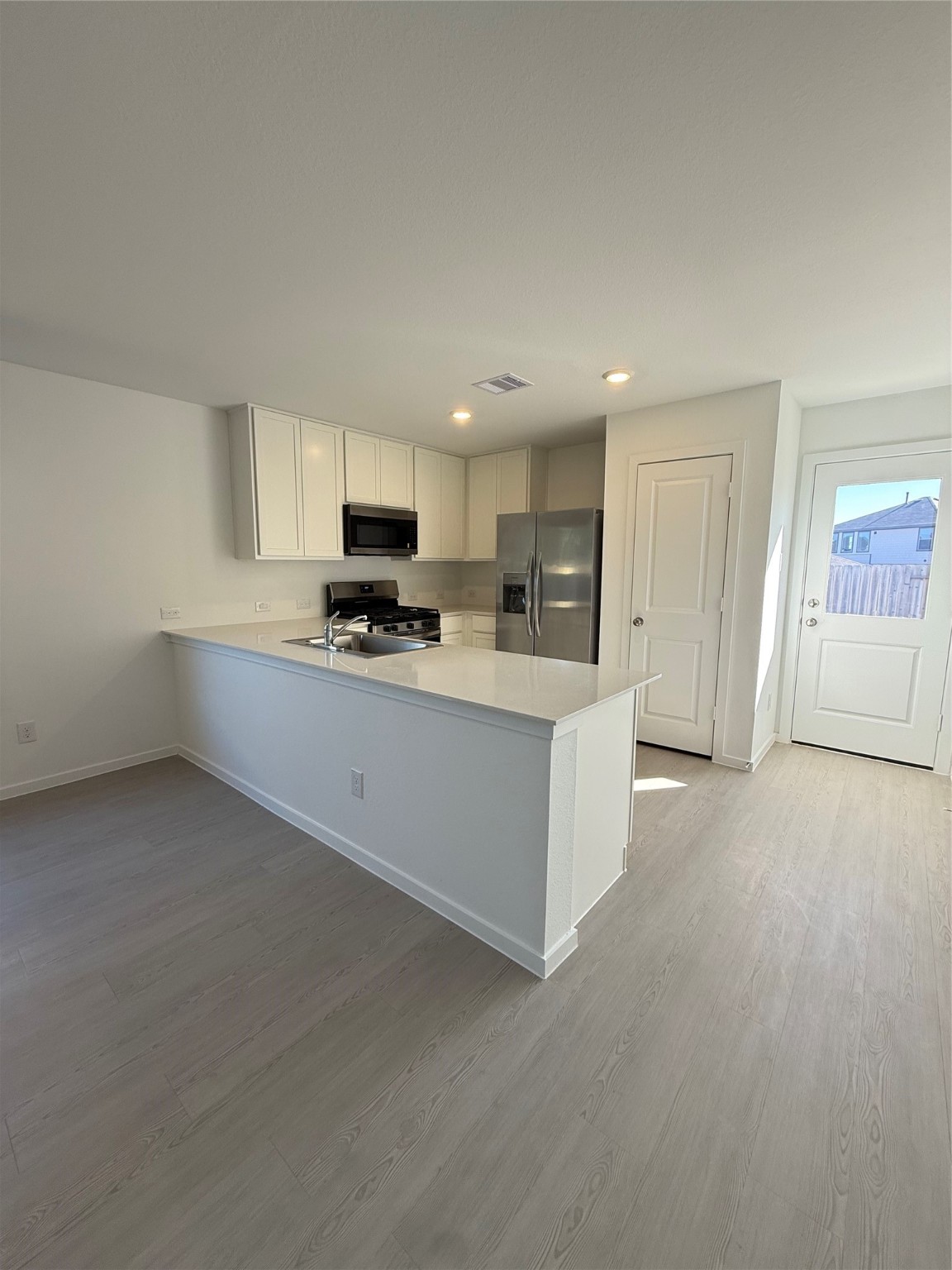 14896 North Ascot Bnd Circle Conroe, TX 77306 - Photo 8 of 30