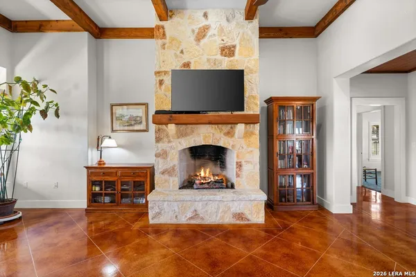 $809,000 | 221 Cypress Estates Parkway West, Ingram, TX 78025