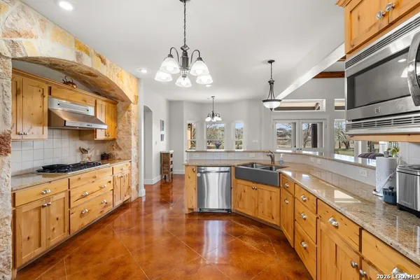 $809,000 | 221 Cypress Estates Parkway West, Ingram, TX 78025