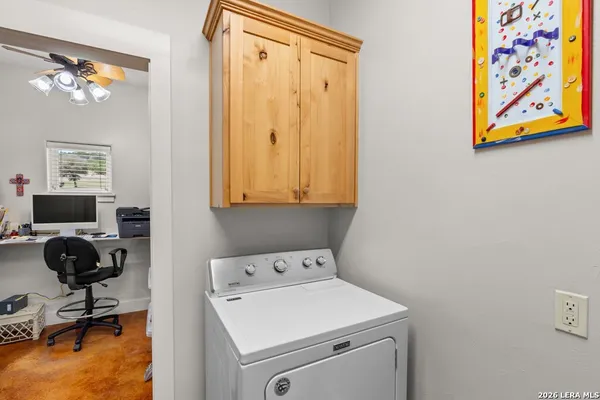 $809,000 | 221 Cypress Estates Parkway West, Ingram, TX 78025