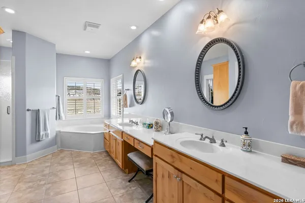 $809,000 | 221 Cypress Estates Parkway West, Ingram, TX 78025