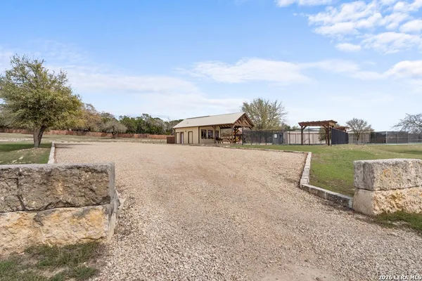 $809,000 | 221 Cypress Estates Parkway West, Ingram, TX 78025