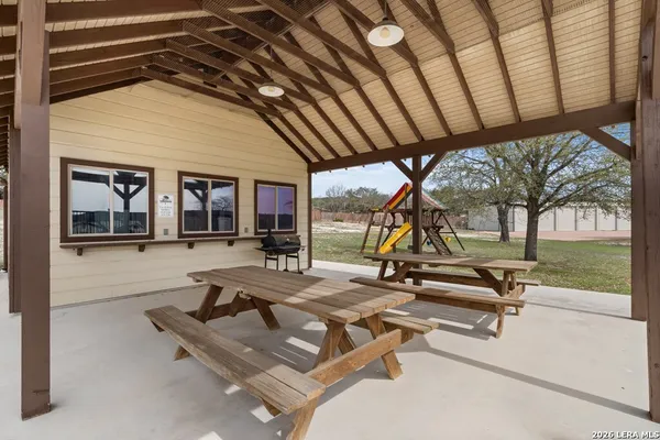 $809,000 | 221 Cypress Estates Parkway West, Ingram, TX 78025