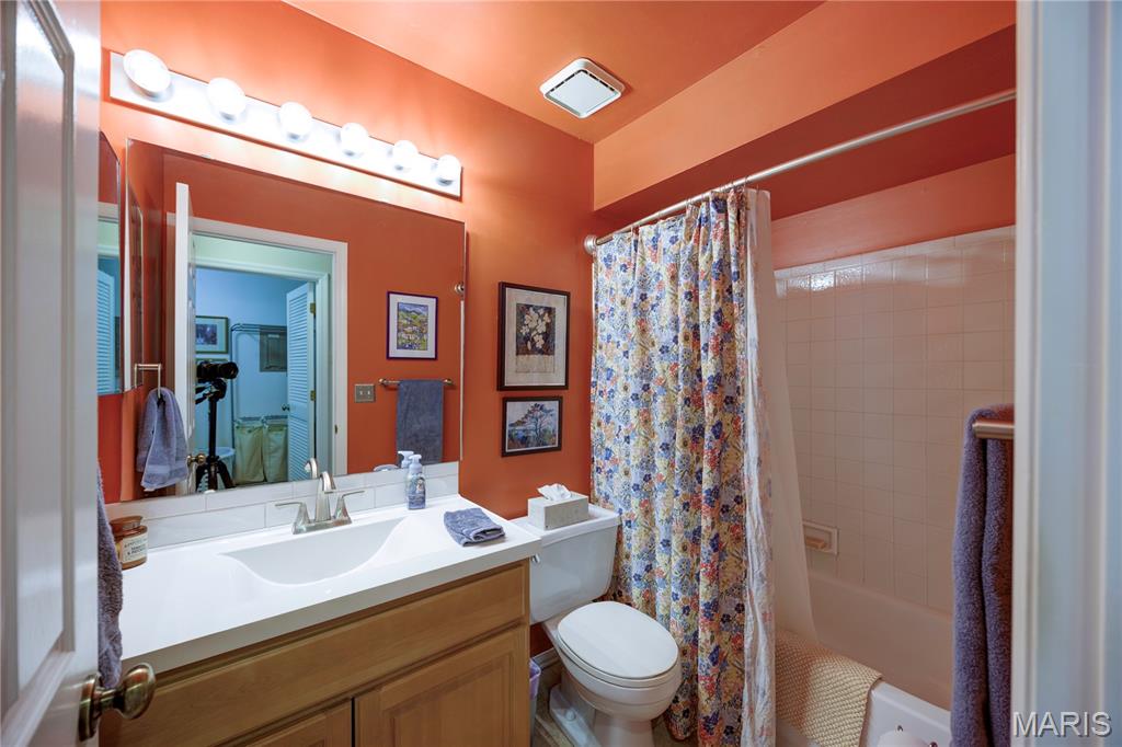 711 Lofty Point Drive, Unit C Ballwin, MO 63021 - Photo 12 of 30