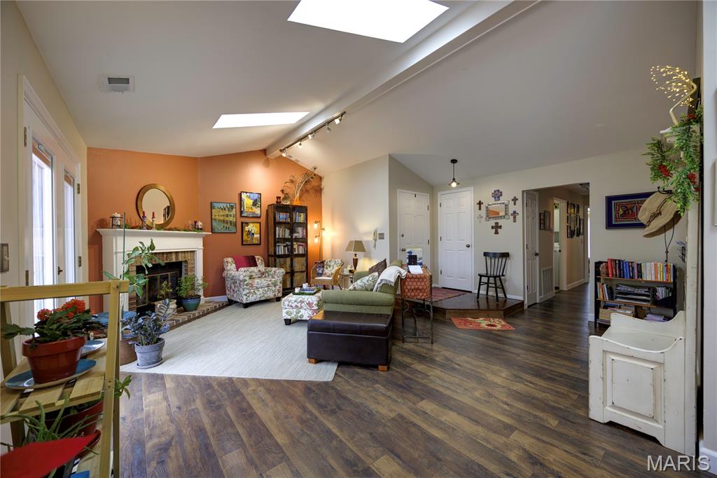 711 Lofty Point Drive, Unit C Ballwin, MO 63021 - Photo 5 of 30