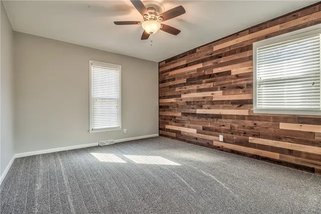 $385,000 | 1409 East Oxford Place, Olathe, KS 66062