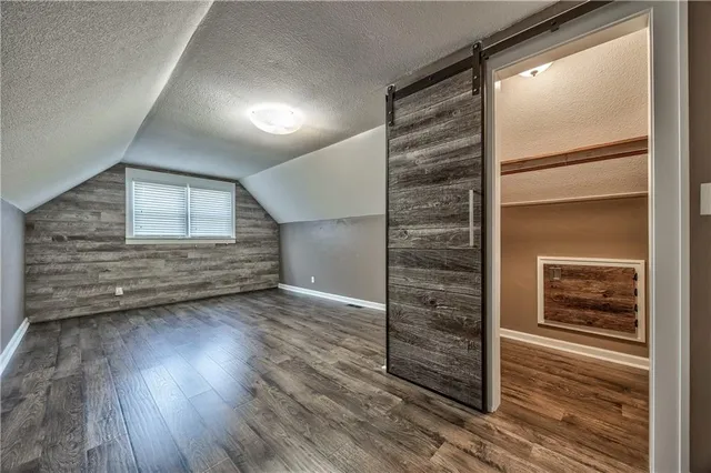 $385,000 | 1409 East Oxford Place, Olathe, KS 66062