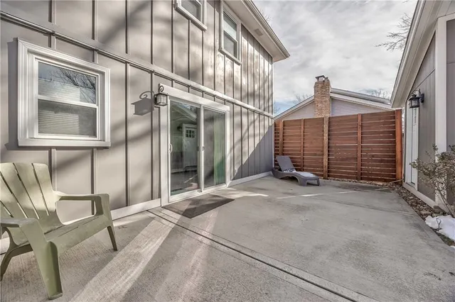 $390,000 | 1409 East Oxford Place, Olathe, KS 66062