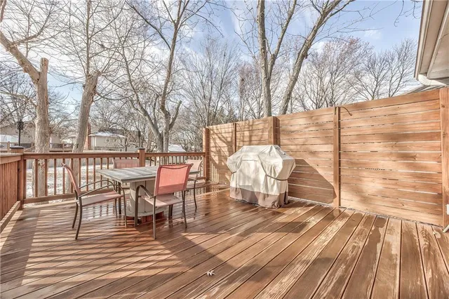 $385,000 | 1409 East Oxford Place, Olathe, KS 66062