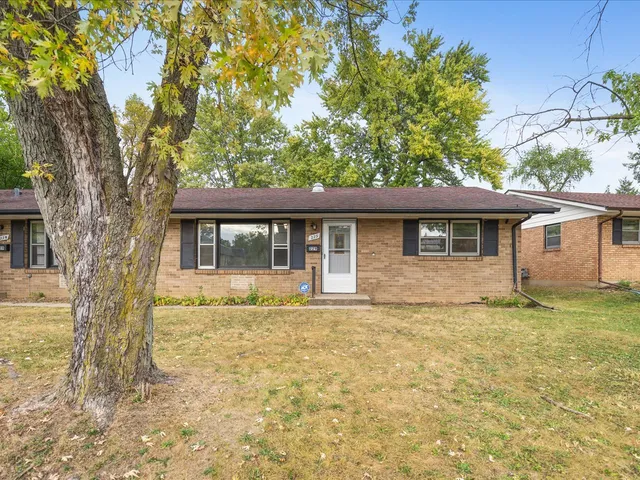 $265,000 | 229 Flintridge Drive, Rockford, IL 61107