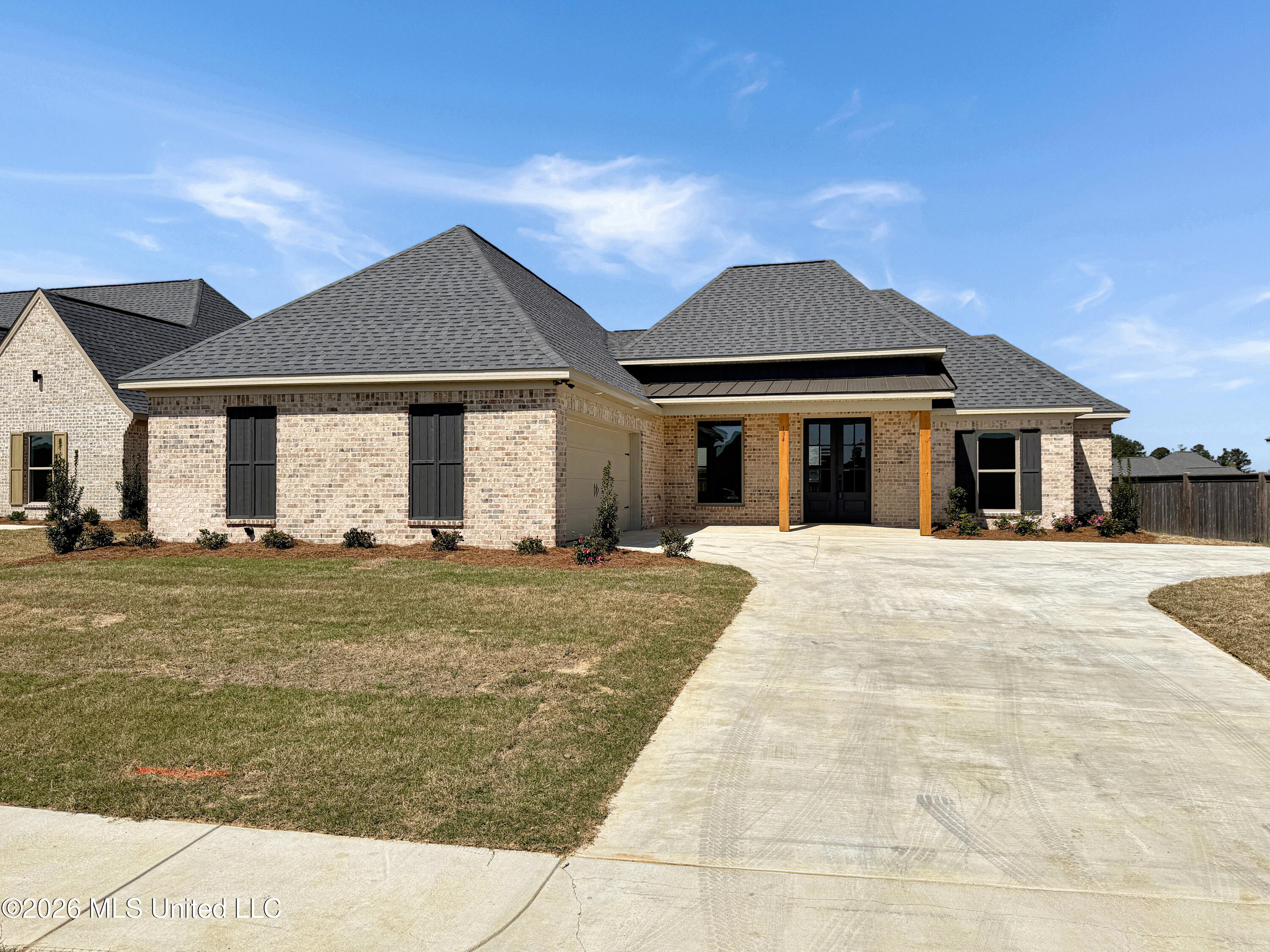 134 Palace Crossing Flowood, MS 39232 - Photo 2 of 28 IMG_4762