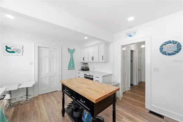 $849,900 | 320 North Betty Lane, Clearwater, FL 33755