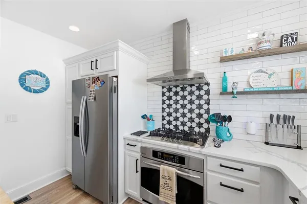 $849,900 | 320 North Betty Lane, Clearwater, FL 33755