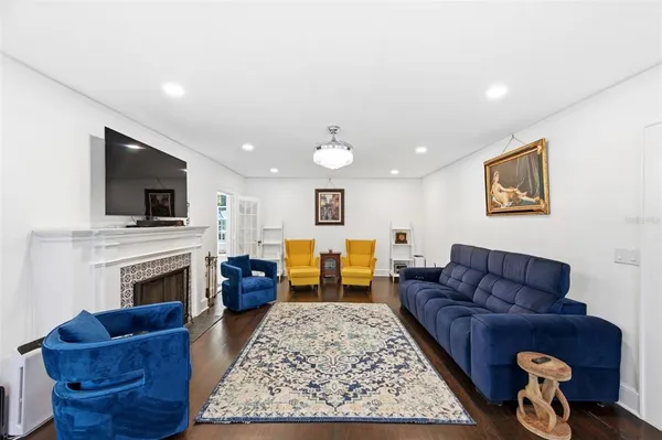 $849,900 | 320 North Betty Lane, Clearwater, FL 33755