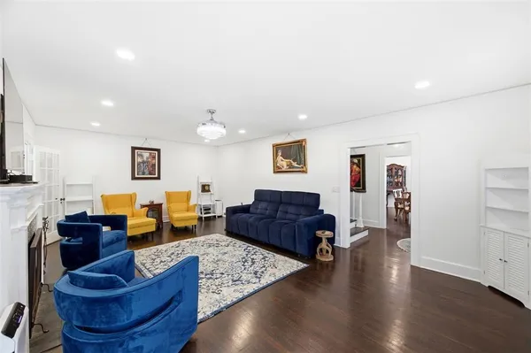 $849,900 | 320 North Betty Lane, Clearwater, FL 33755