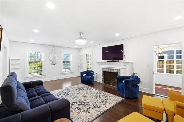 $849,900 | 320 North Betty Lane, Clearwater, FL 33755